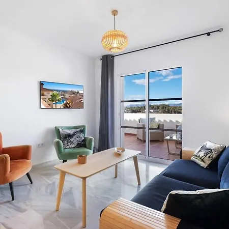 Penthouse With Panoramic View Apartman *
